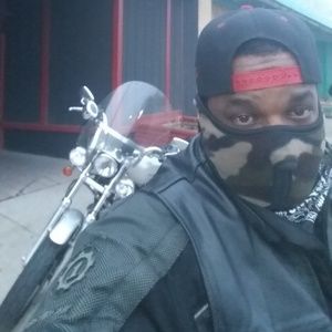 Meet your Posher, Travis